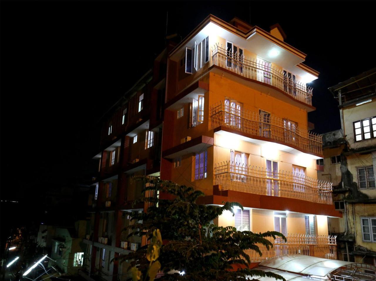 Oyo 9797 Hotel Vbee Plaza Thiruvananthapuram Exterior photo