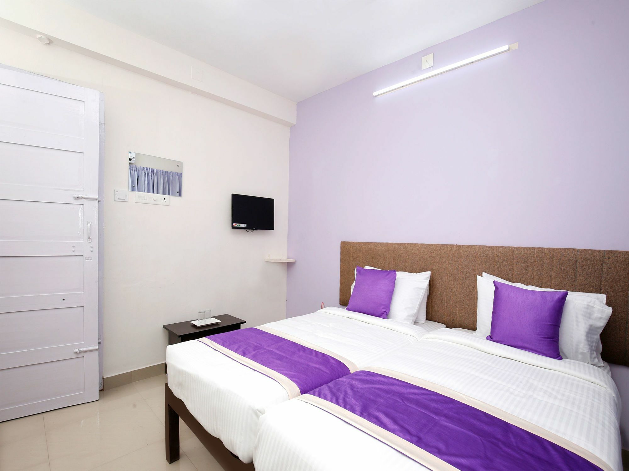 Oyo 9797 Hotel Vbee Plaza Thiruvananthapuram Exterior photo