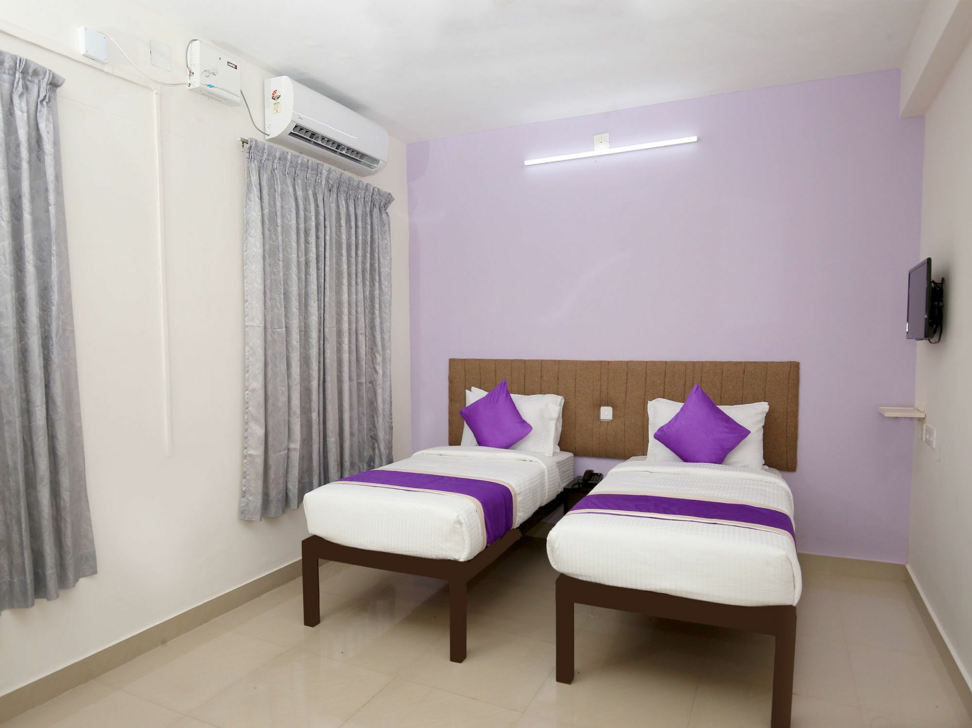 Oyo 9797 Hotel Vbee Plaza Thiruvananthapuram Exterior photo