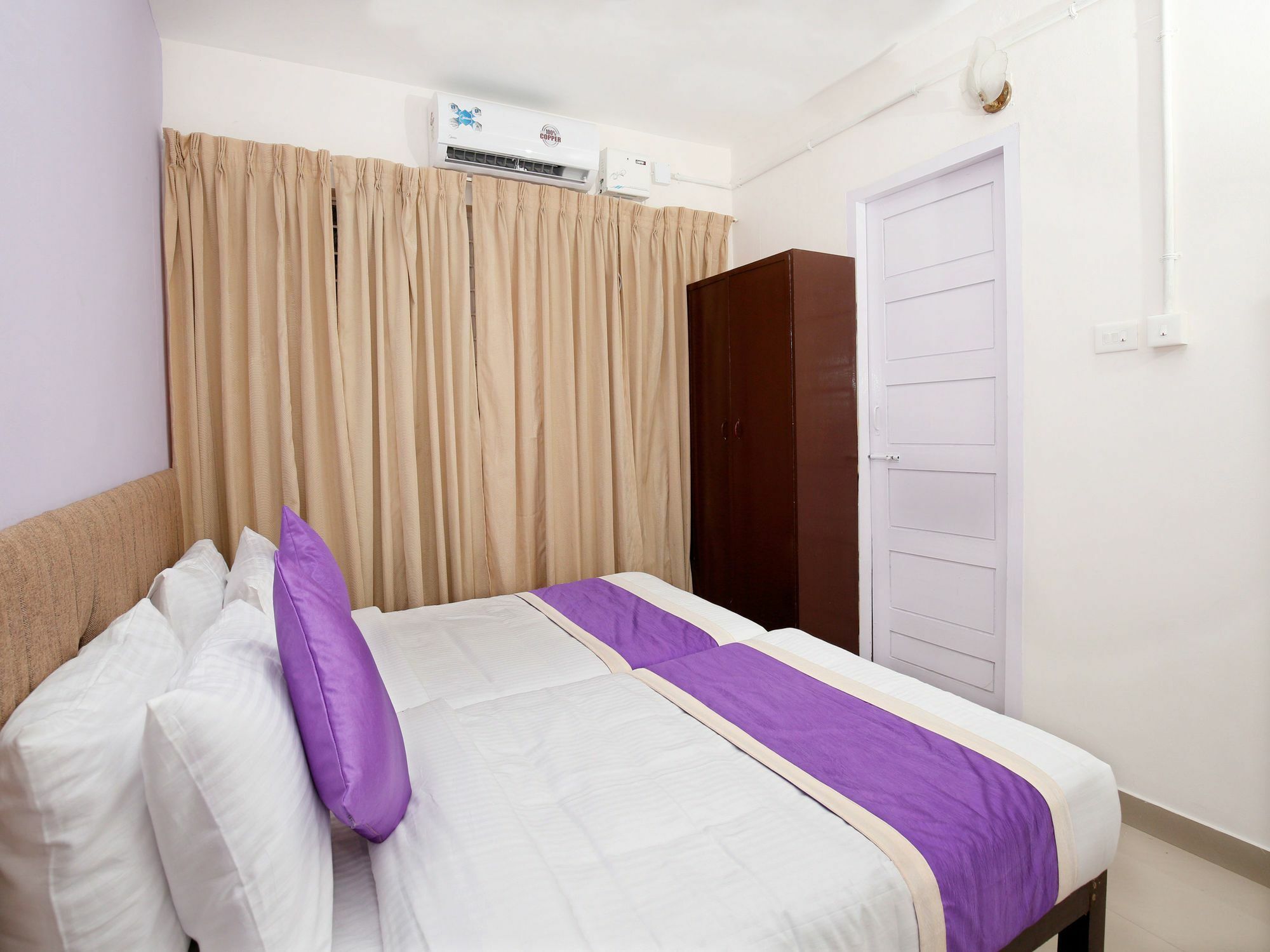 Oyo 9797 Hotel Vbee Plaza Thiruvananthapuram Exterior photo